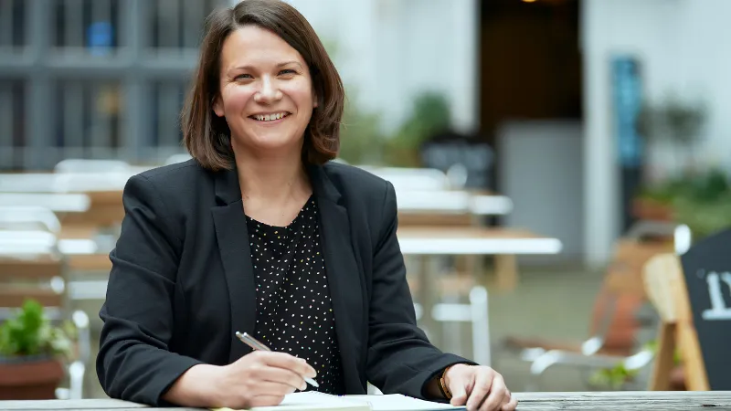 Personal branding photographer at work: professional portrait with expression coaching